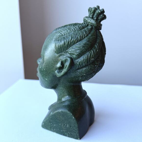 Signed Chikumbirike African Carved Verdite Stone Shona Bust Woman - 4 3/4" - Picture 5 of 12